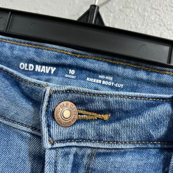 Old Navy Kicker Mid Rise Boot Cut Jeans Size 10 Short - Picture 3 of 4